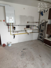 Ponúkame na predaj priestranný rodinný dom v srdci Tokajskej vínnej oblasti – Slovenské Nové Mesto.