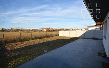 Moderný 4-izbový bungalov na prenájom – novostavba v tichej lokalite Geča, len 8 km od Koší