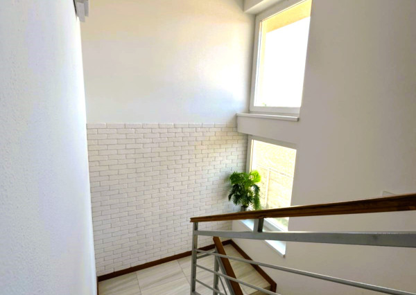 AFYREAL predaj 4izb domu Dunajská Lužná, kolaudácia 2019, veľká obývačka-50m2, krb, terasa, garáž, malá záhradka.