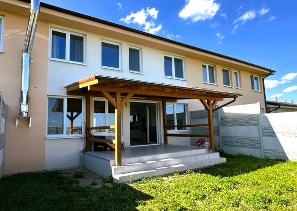 AFYREAL predaj 4izb domu Dunajská Lužná, kolaudácia 2019, veľká obývačka-50m2, krb, terasa, garáž, malá záhradka.