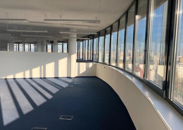 AFYREAL Prenájom kancelárií od 24m2 v TOP budove v Petržalke, parking aj pre návštevy, ľahko dostupné