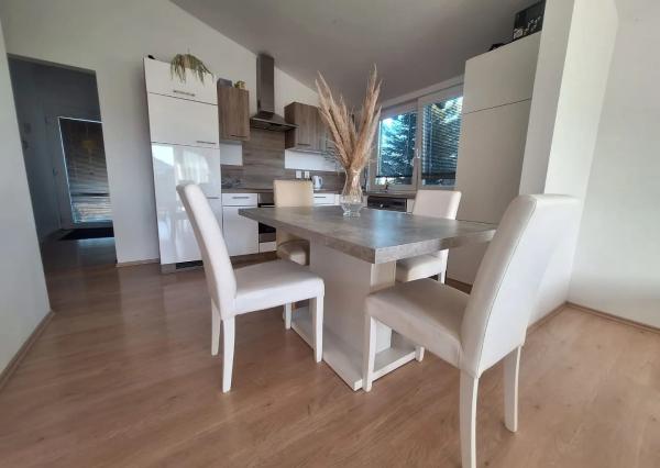 Vytúžená nehnuteľnosť víkendového charakteru či rezidencie vo Vojke nad Dunajom