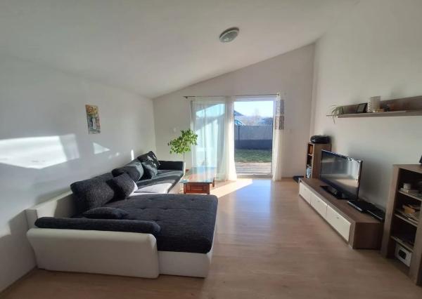 Vytúžená nehnuteľnosť víkendového charakteru či rezidencie vo Vojke nad Dunajom