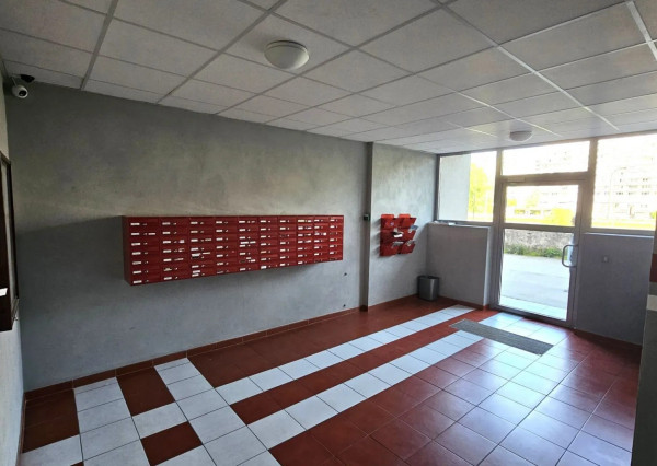 1 izbový byt v Bratislave - Petržalke, 36m2, čiastočná rekonštrukcia 