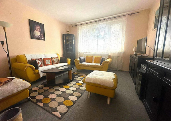 AFYREAL Predaj 4izb byt Vyšehradská Petržalka po staršej kompletnej rekonštrukcii, balkón