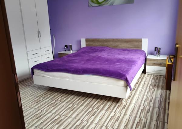 Ponúkame na predaj priestranný rodinný dom v srdci Tokajskej vínnej oblasti – Slovenské Nové Mesto.