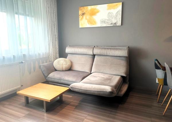 AFYREAL REZERVOVANE 3izb bytu s parkovaním Kadnárova - Rača 68m2 plus loggia 7m2 plus parkovanie.