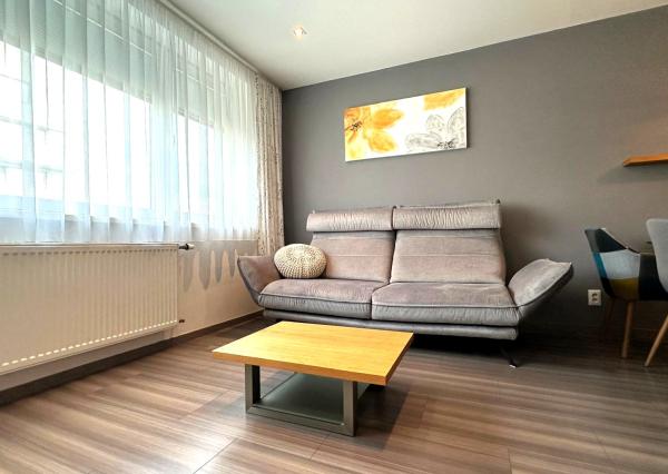 AFYREAL REZERVOVANE 3izb bytu s parkovaním Kadnárova - Rača 68m2 plus loggia 7m2 plus parkovanie.