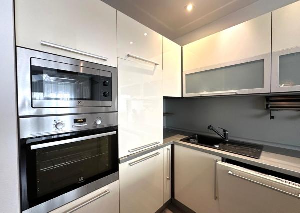 AFYREAL REZERVOVANE 3izb bytu s parkovaním Kadnárova - Rača 68m2 plus loggia 7m2 plus parkovanie.