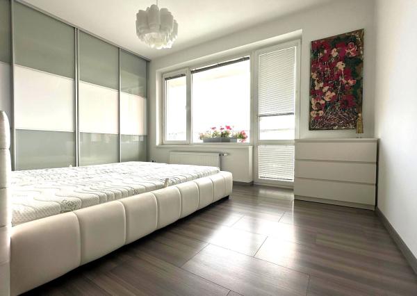 AFYREAL REZERVOVANE 3izb bytu s parkovaním Kadnárova - Rača 68m2 plus loggia 7m2 plus parkovanie.