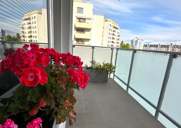 AFYREAL REZERVOVANE 3izb bytu s parkovaním Kadnárova - Rača 68m2 plus loggia 7m2 plus parkovanie.