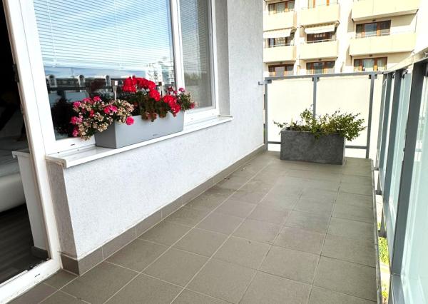 AFYREAL REZERVOVANE 3izb bytu s parkovaním Kadnárova - Rača 68m2 plus loggia 7m2 plus parkovanie.