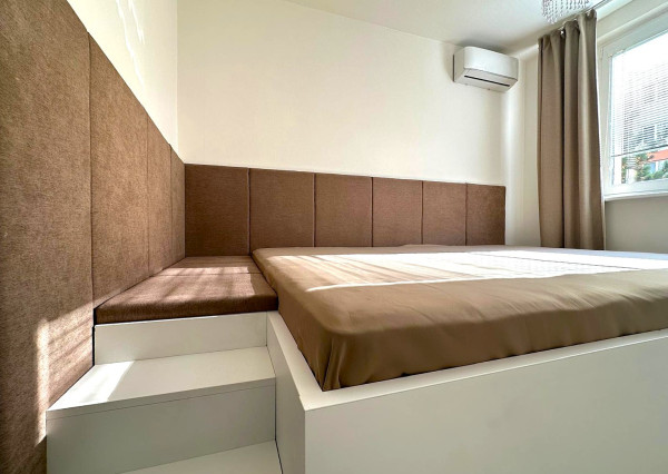 AFYREAL predaj 4izb Cabanova ul., kompletná rekonštrukcia, úložný priestor, loggia, výťah, slnečný, svetlý.