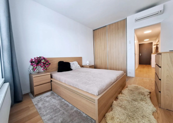 AFYREAL prenájom slnečný 2i byt na 18. posch. -výhľad na panorámu mesta KLINGERKA