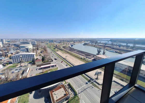 AFYREAL prenájom slnečný 2i byt na 18. posch. -výhľad na panorámu mesta KLINGERKA