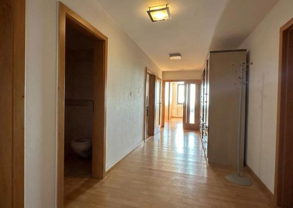 AFYREAL prenájom kancelárií v administratívnej polyfunkčnej budove na začiatku Lozorna