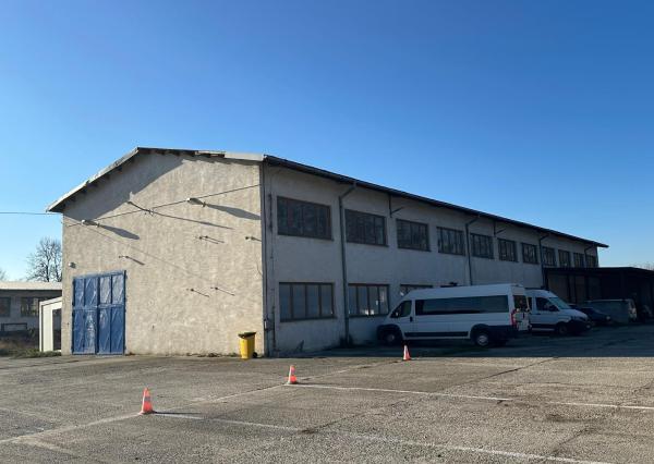 AFYREAL Lozorno- prenájom hala 542,9m2, spevnená plocha 438m2 na parkovanie kamiónov.