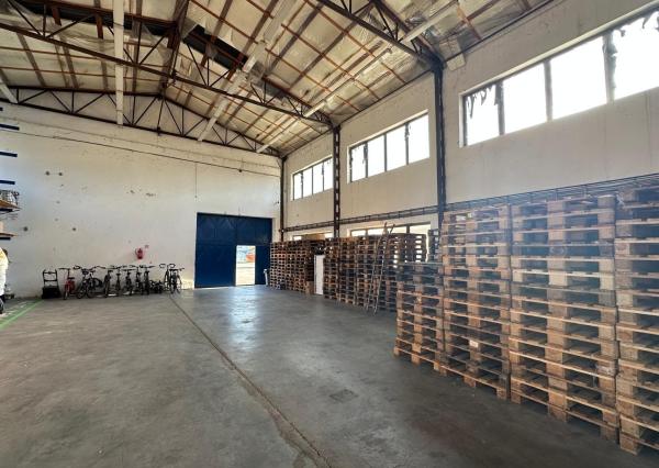 AFYREAL Lozorno- prenájom hala 542,9m2, spevnená plocha 438m2 na parkovanie kamiónov.