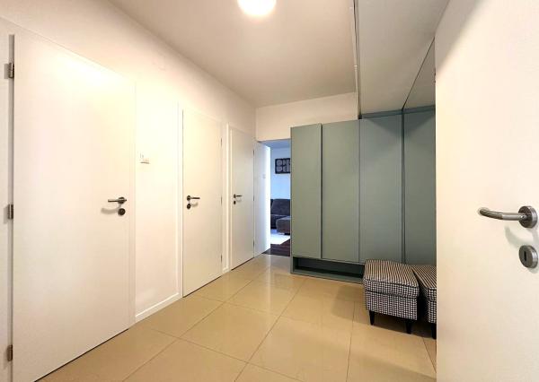 AFYREAL predane 4izb Cabanova ul., kompletná rekonštrukcia, úložný priestor, loggia, výťah, slnečný, svetlý