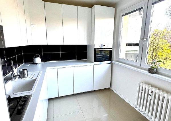 AFYREAL predane 4izb Cabanova ul., kompletná rekonštrukcia, úložný priestor, loggia, výťah, slnečný, svetlý