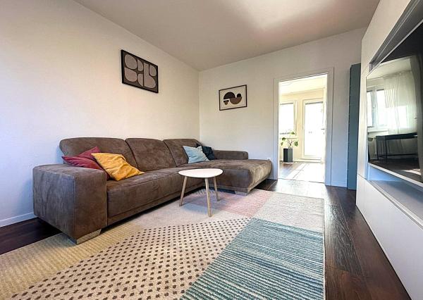 AFYREAL predane 4izb Cabanova ul., kompletná rekonštrukcia, úložný priestor, loggia, výťah, slnečný, svetlý