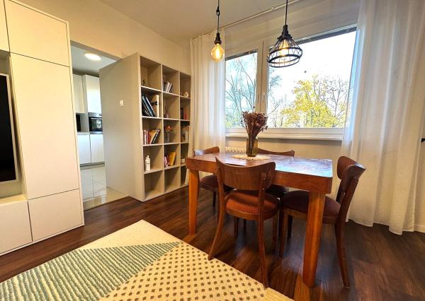 AFYREAL predane 4izb Cabanova ul., kompletná rekonštrukcia, úložný priestor, loggia, výťah, slnečný, svetlý