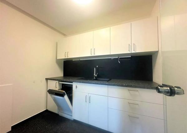 AFYREAL Prenájom kancelárií od 24m2 v TOP budove v Petržalke, parking aj pre návštevy, ľahko dostupné