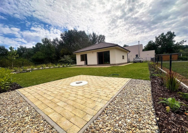 AFYREAL video Predaj chata pri jazere, 20min od Čunova, 3izb kompl zariadená novostavba pri jazere Vojka, pre milovníkov ticha