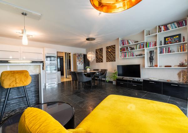 AFYREAL   VIDEO  predaj 4izb nádherný nadštandardný byt s garažou pri lese  - VIDEO