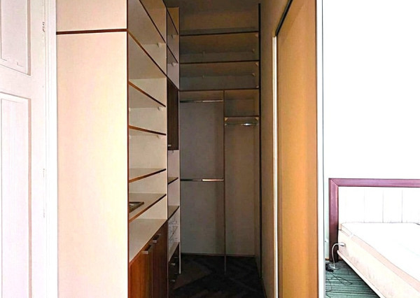 AFYREAL Prenájom typický staromestský 3izb byt Moskovská ul. v srdci Bratislavy- Medická záhrada - RK neplatíte