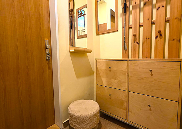 AFYREAL Prenájom typický staromestský 3izb byt Moskovská ul. v srdci Bratislavy- Medická záhrada - RK neplatíte