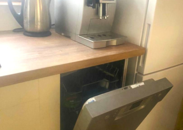 AFYREAL prenájom dog friendly 3izb celoročne obývateľnej chaty iba 25km od Rusoviec - pri Šulianskom jazere, tiché a pokojné prostredie.