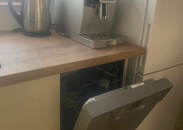 AFYREAL prenájom dog friendly 3izb celoročne obývateľnej chaty iba 25km od Rusoviec - pri Šulianskom jazere, tiché a pokojné prostredie.