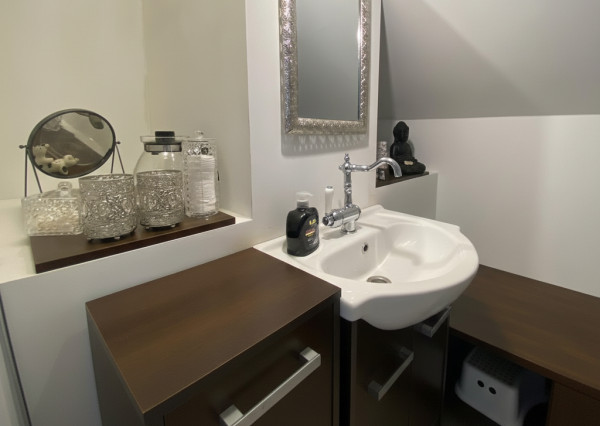 AFYREAL prenájom dog friendly 3izb celoročne obývateľnej chaty iba 25km od Rusoviec - pri Šulianskom jazere, tiché a pokojné prostredie.