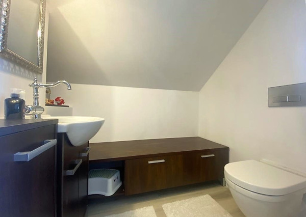 AFYREAL prenájom dog friendly 3izb celoročne obývateľnej chaty iba 25km od Rusoviec - pri Šulianskom jazere, tiché a pokojné prostredie.