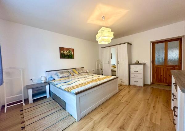 AFYREAL Vojka predaj dom na okamžité bývanie, 4 izby, podnikateľská časť- hala a dieľňa