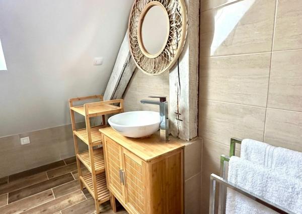 AFYREAL Vojka predaj dom na okamžité bývanie, 4 izby, podnikateľská časť- hala a dieľňa