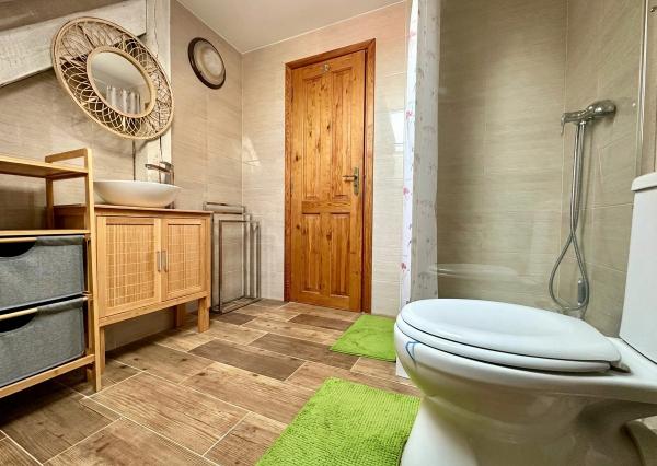 AFYREAL Vojka predaj dom na okamžité bývanie, 4 izby, podnikateľská časť- hala a dieľňa