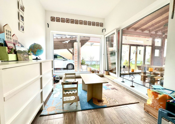 AFYREAL Vojka predaj dom na okamžité bývanie, 4 izby, podnikateľská časť- hala a dieľňa