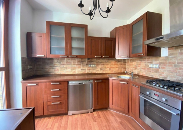 AFYREAL PRIPRAVUJEME predaj 4izb tehla, 2x terasa, garaž, ulica Kuklovská, terasové domy, TOP lokalita pod lesom, iba 5 bytov v bráne.