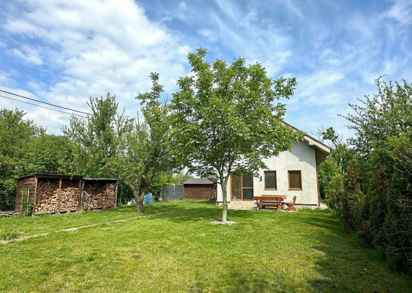 AFYREAL predaj novostavba 3izb RD s 8ár záhradou, dispozícia na 4 izb RD,  Štvrtok na ostrove- 8min Podd. Biskupice.