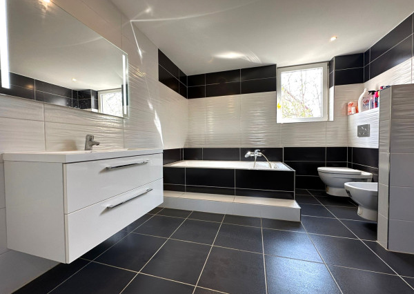 AFYREAL predaj novostavba 3izb RD s 8ár záhradou, dispozícia na 4 izb RD,  Štvrtok na ostrove- 8min Podd. Biskupice.