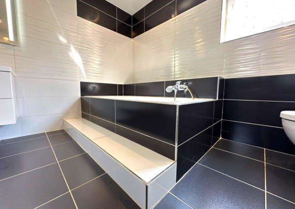 AFYREAL predaj novostavba 3izb RD s 8ár záhradou, dispozícia na 4 izb RD,  Štvrtok na ostrove- 8min Podd. Biskupice.