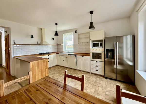 VIDEO, Viac izieb, viac pohody: 5-izbový rodinný dom, kde nikto nemusí robiť kompromisy