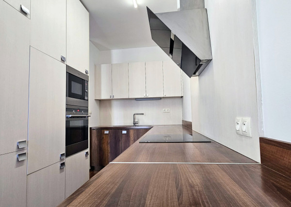 Klimatizovaný 3-izb. byt s balkónom a recepciou–Bosákova,BA5