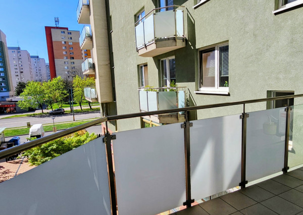 Klimatizovaný 3-izb. byt s balkónom a recepciou–Bosákova,BA5