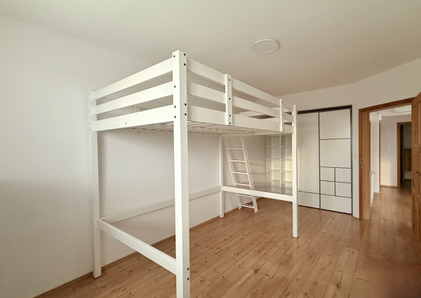 Viac izieb, viac pohody: 5-izbový rodinný dom, kde nikto nemusí robiť kompromisy