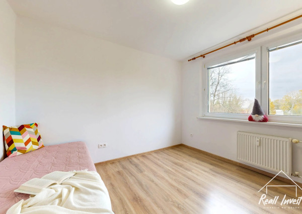 Predaj 3-izbového bytu s loggiou v Petržalke