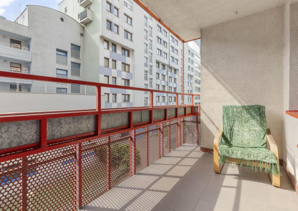 Zaujímavý 2i byt s rozlohou až 45 m2 - ul. Holekova  ***  BYT JE LEN 5      min OD CENTRA BRATISLAVY  ***