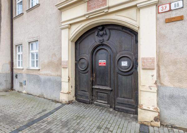 1 izbový byt 34 m2 – Prostredná ul. 15 / Svätý Jur  ***  VÝBORNÁ PONUKA  ***